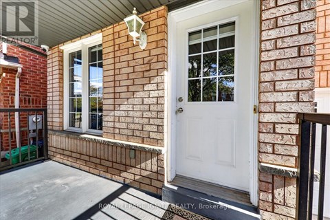 26 ROXTON CRESCENT 4 Beds Apartment for Rent