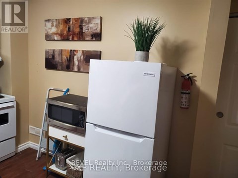 1 - 31 RAYMOND STREET Studio Apartment for Rent
