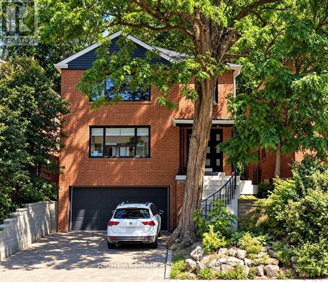 2ND FLOOR - 576 DAVENPORT ROAD 3 Beds Apartment for Rent