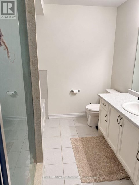 43 BILANSKI FARM 3 Beds Apartment for Rent