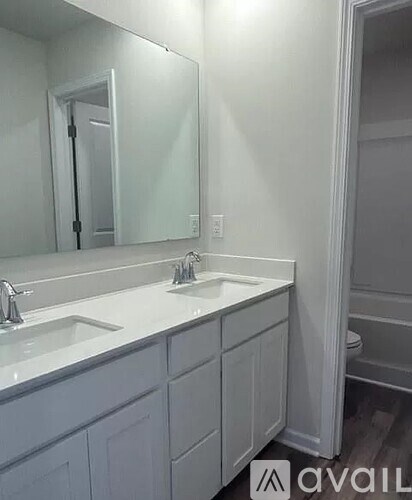389 Hollingswood Dr 5 Beds Apartment for Rent