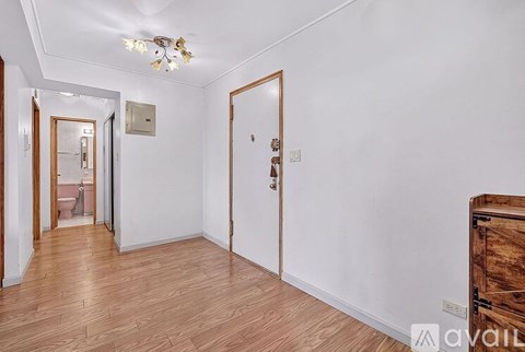 2475 E 11Th St 2 Beds Apartment for Rent