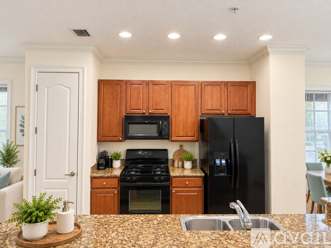 500 Jasmine Way 3 Beds Townhouse for Rent - Photo gallery 2