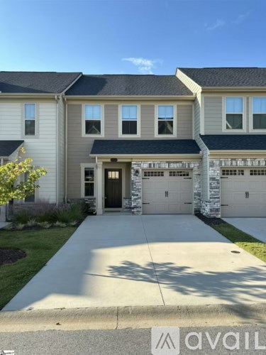 140 Eagle Wood Drive 3 Beds Apartment for Rent