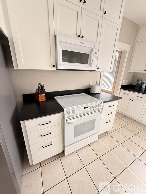 645 Mule Deer Street Northwest 5 Beds Single Family Home for Rent - Photo gallery 2