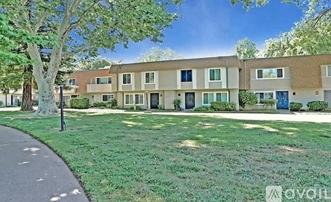 8860 La Riviera Drive 4 Beds Apartment for Rent