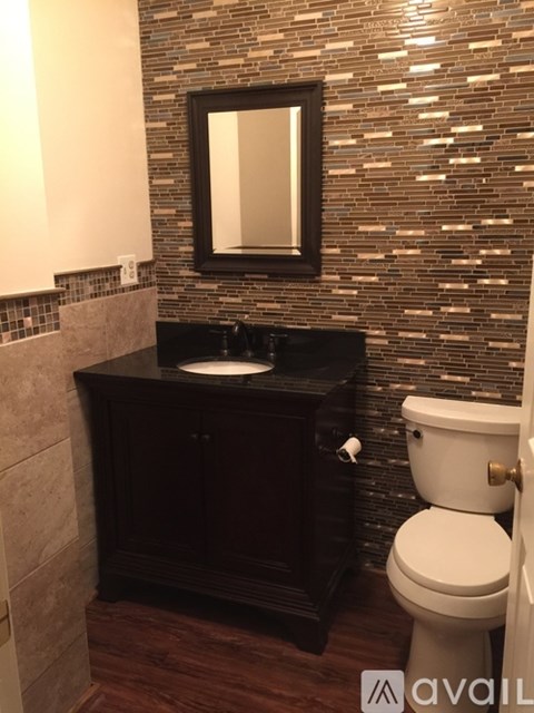 535 Main St 2 Beds Apartment for Rent
