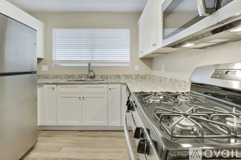 625 Waynes Ct Se 3 Beds Apartment for Rent