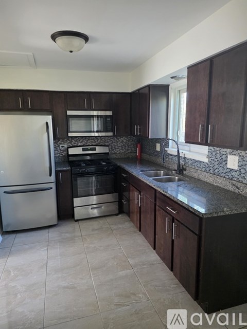 2092 Euclid Ct 3 Beds Apartment for Rent