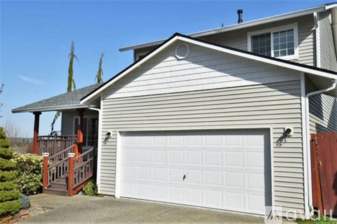 5124 61St Dr NE 4 Beds Apartment for Rent