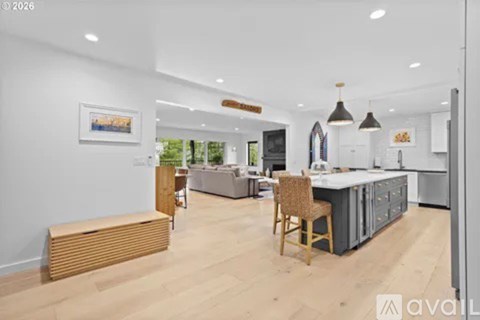 16250 Pacific Highway 2 Beds Apartment for Rent