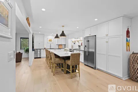 16250 Pacific Highway 2 Beds Apartment for Rent