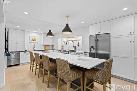 16250 Pacific Highway 2 Beds Apartment for Rent