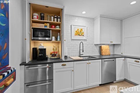 16250 Pacific Highway 2 Beds Apartment for Rent