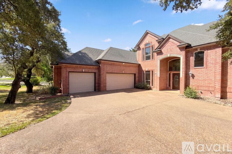 9314 Dosier Cv W 4 Beds Single Family Home for Rent - Photo gallery 1
