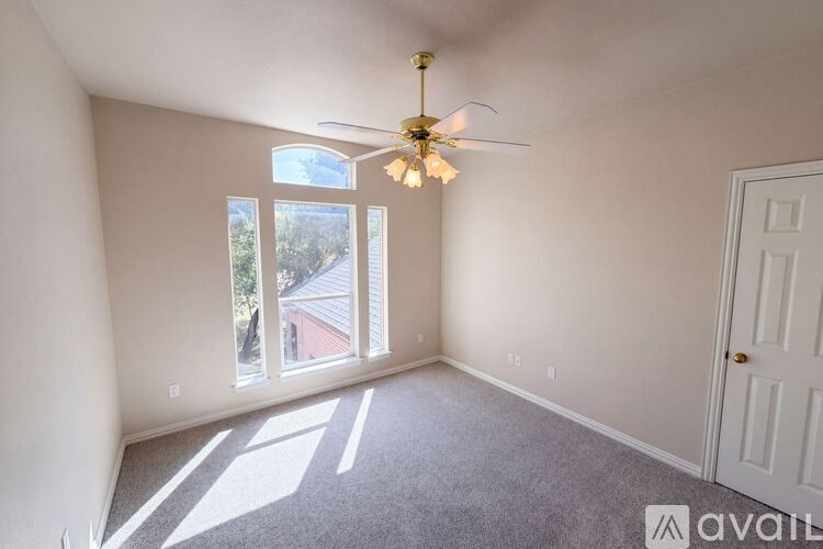 9314 Dosier Cv W 4 Beds Single Family Home for Rent - Photo gallery 4