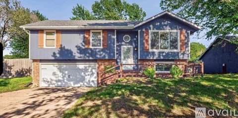 1002 SW Ashworth Road 4 Beds Apartment for Rent