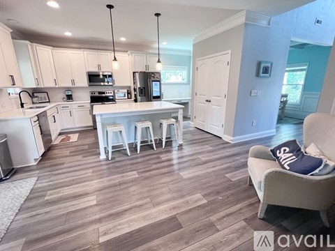 123 Evergreen Forest Drive 4 Beds Apartment for Rent