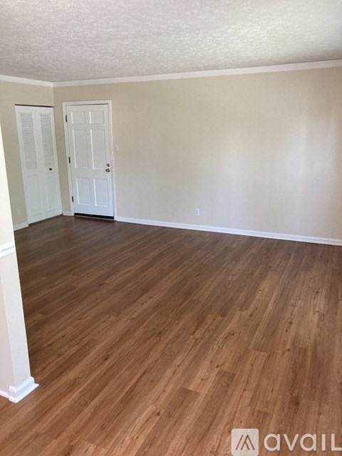 1501 Cowling Avenue 2 Beds Apartment for Rent