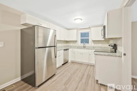 239 Mccoin Dr 3 Beds Apartment for Rent