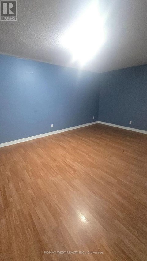 5427 YONGE STREET 3 Beds Apartment for Rent