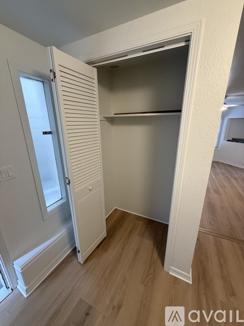 2011 Vallejo Street Studio Apartment for Rent