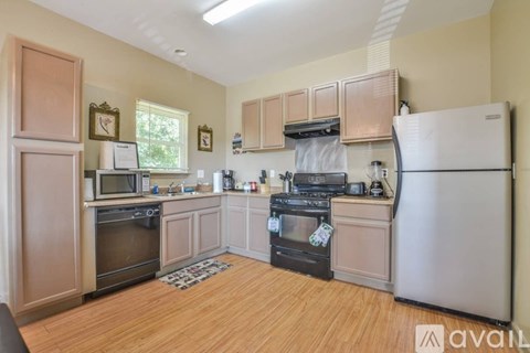 1140 Moreland Dr SE 5 Beds Apartment for Rent