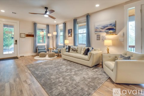 136 Ole Plantation Drive 3 Beds Apartment for Rent