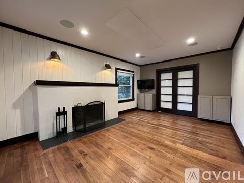 5114 S Creston St 2 Beds Apartment for Rent