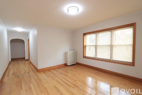 2415 W. North Shore Ave 3 Beds Apartment for Rent