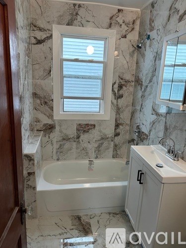 89 Walnut St 2 Beds Apartment for Rent