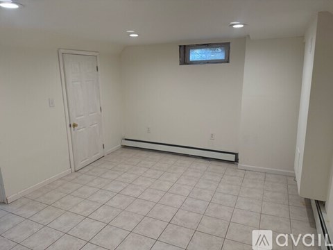 33 Rutherford Street 1 Apartment for Rent