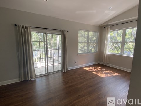 59 Summerfield Ct 2 Beds Apartment for Rent