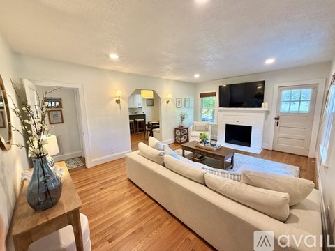 201 Sir Oliver Road 3 Beds Apartment for Rent