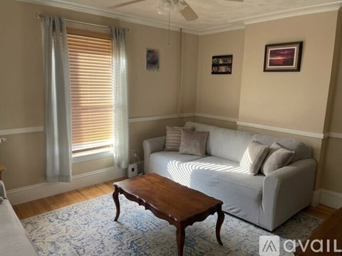 14 Swan Place 4 Beds Apartment for Rent