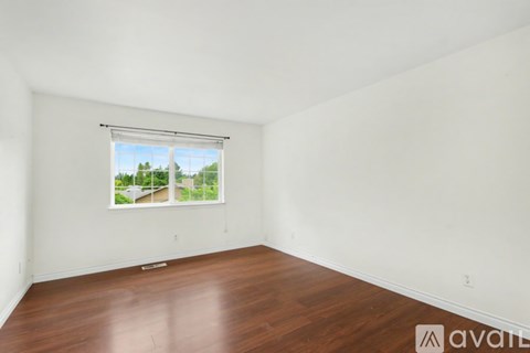35621 92Nd Avenue Ct S 3 Beds Apartment for Rent