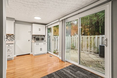 2509 Burgundy Lane 2 Beds Apartment for Rent