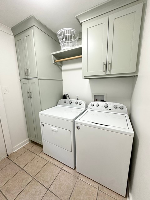 108 Granada Dr. 4 Beds Apartment for Rent