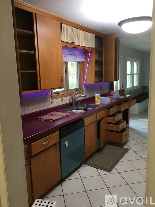 2210 Brentwood Pkwy 3 Beds Single Family Home for Rent - Photo gallery 2