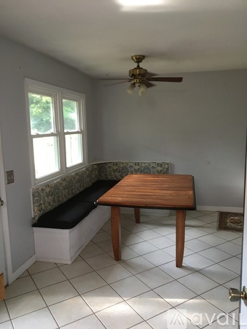 2210 Brentwood Pkwy 3 Beds Apartment for Rent