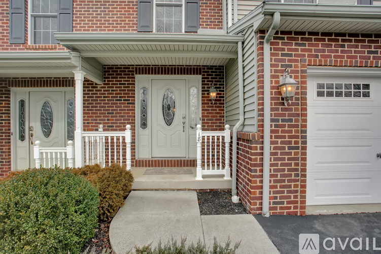 14 Lismore Pl 3 Beds Single Family Home for Rent - Photo gallery 1