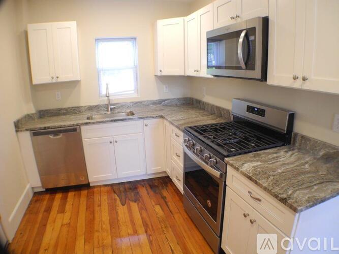 1627 Cranston Street 2 Beds Apartment for Rent - Photo gallery 1