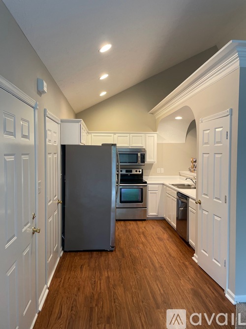 10548 Cornell Ave 3 Beds Townhouse for Rent - Photo gallery 2