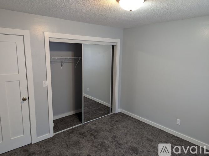 2917 S Marion Rd 2 Beds Apartment for Rent - Photo gallery 5