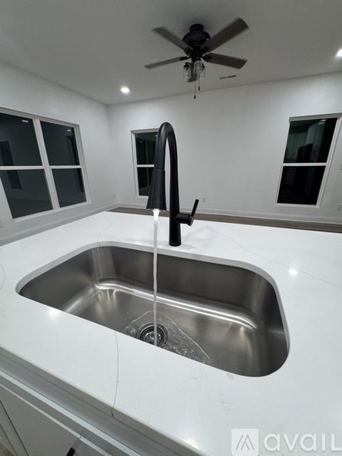 608 Adams St 3 Beds Apartment for Rent