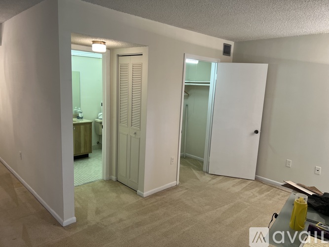 8415 Southwest 107th Avenue 1 Condo for Rent - Photo gallery 1