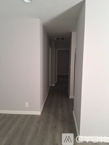 905 Mariposa Street 2 Beds Apartment for Rent