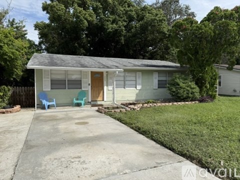 4325 79Th Way North 2 Beds Apartment for Rent