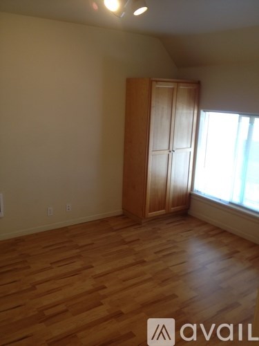 260 W 6Th Ave Studio Apartment for Rent