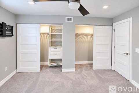 4215 E Bay Dr 2 Beds Apartment for Rent